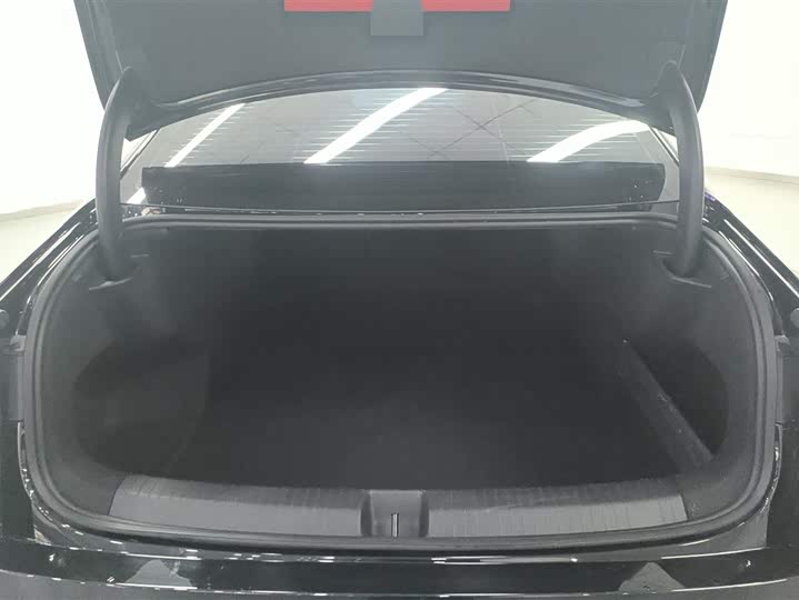 Фото 4 - Volkswagen Magotan