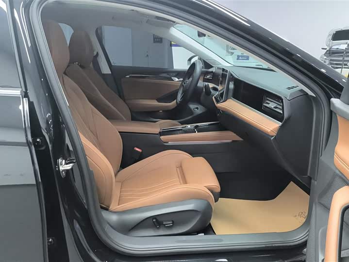 Фото 8 - Volkswagen Magotan