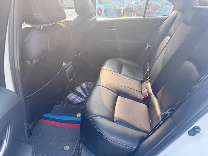 Фото 5 - Toyota Corolla