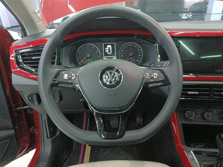 Фото 11 - Volkswagen Polo