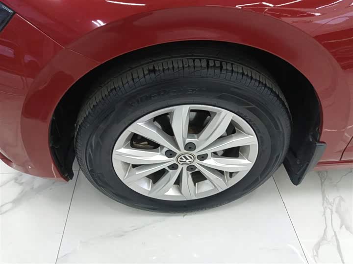 Фото 23 - Volkswagen Polo