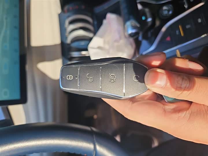 Фото 12 - BYD Yuan Plus