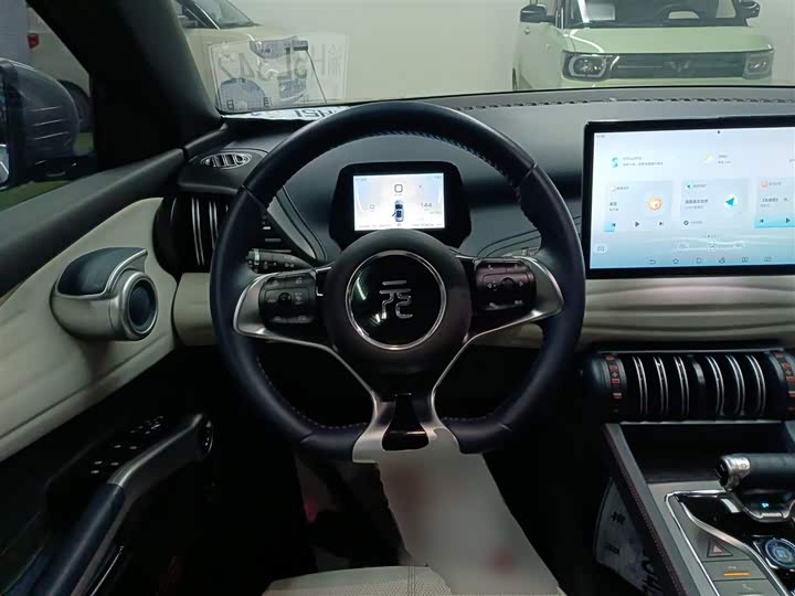 Фото 11 - BYD Yuan Plus