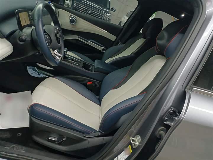 Фото 15 - BYD Yuan Plus