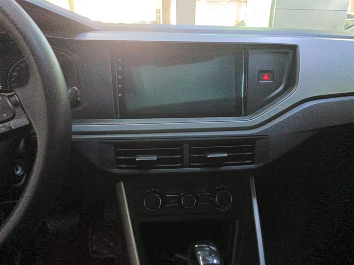 Фото 13 - Volkswagen Polo