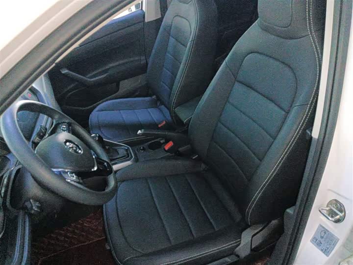 Фото 15 - Volkswagen Polo