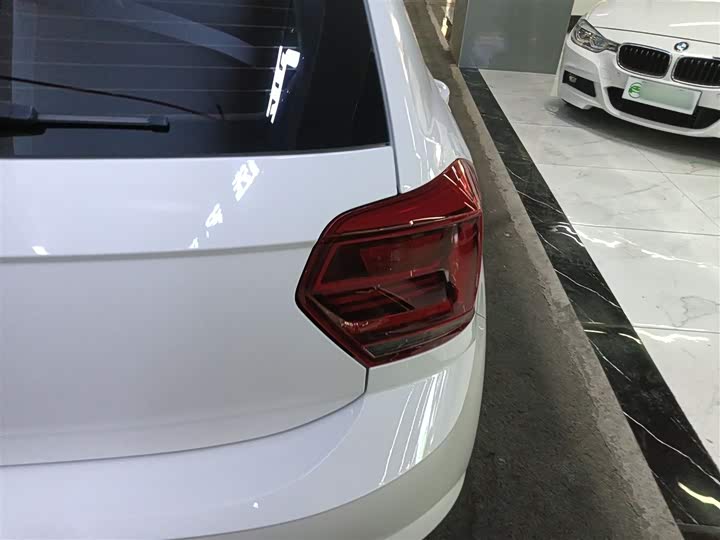 Фото 8 - Volkswagen Polo