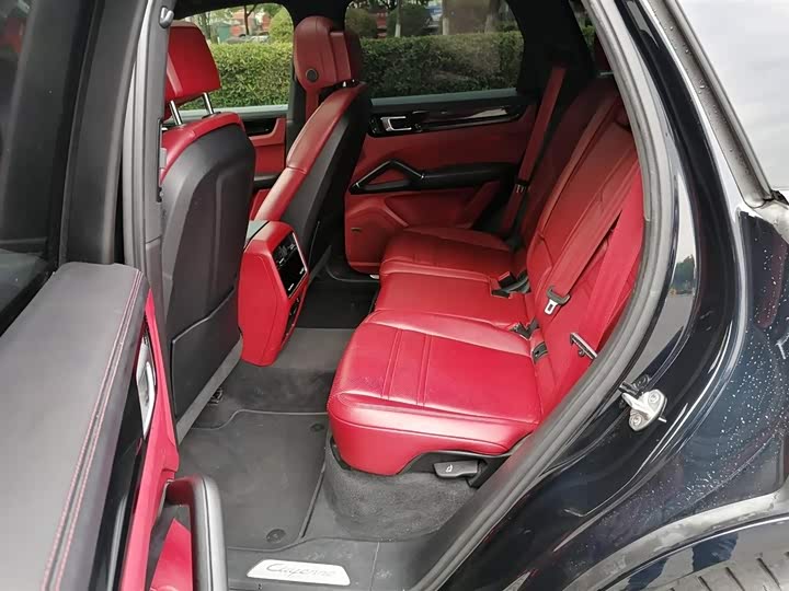 Фото 17 - Porsche Cayenne Hybrid