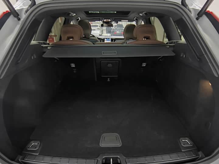 Фото 14 - Volvo XC60