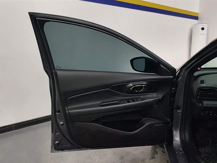 Фото 7 - GAC Trumpchi Empow R