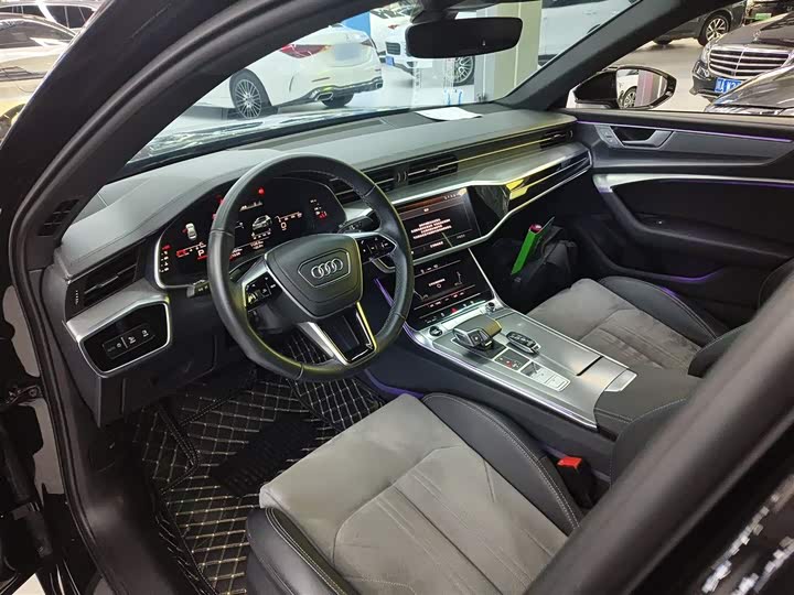 Фото 10 - Audi A6L