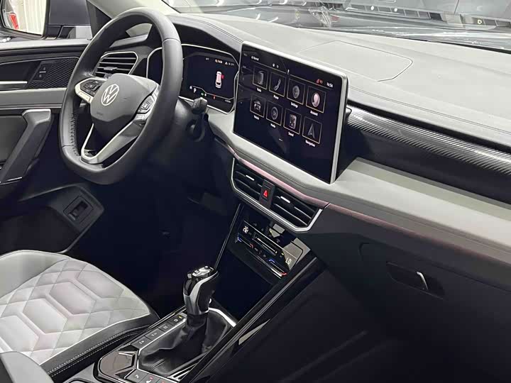 Фото 17 - Volkswagen Tayron