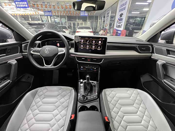 Фото 8 - Volkswagen Tayron