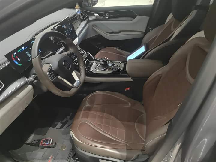 Фото 15 - BYD Qin Plus