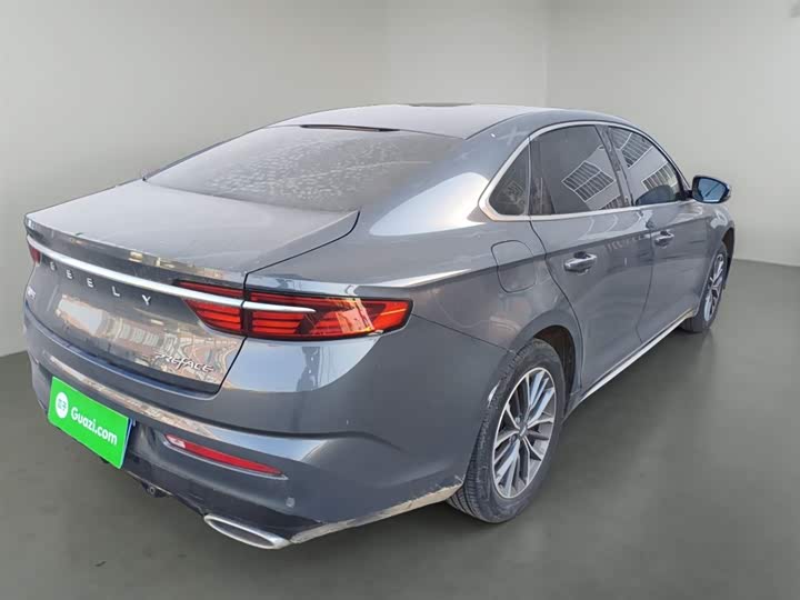 Фото 7 - Geely Preface