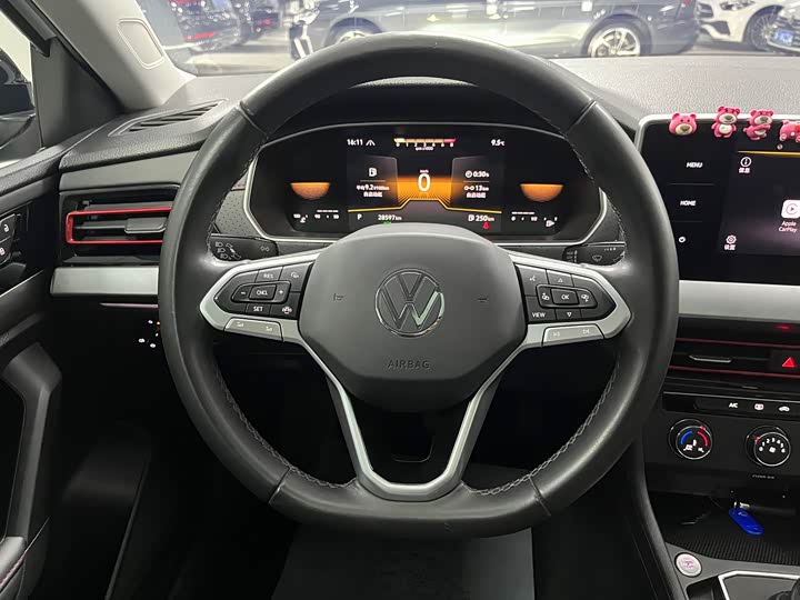 Фото 5 - Volkswagen Lavida