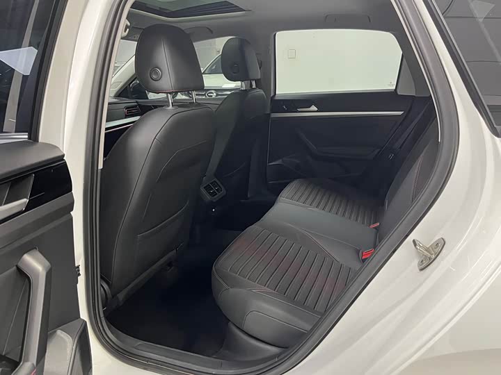 Фото 8 - Volkswagen Lavida