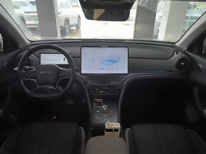 Фото 10 - BYD Sea Lion 05 DM-i Hybrid