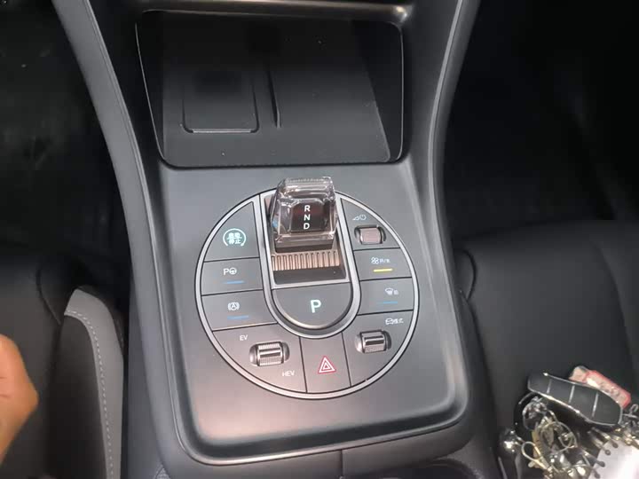 Фото 14 - BYD Sea Lion 05 DM-i Hybrid