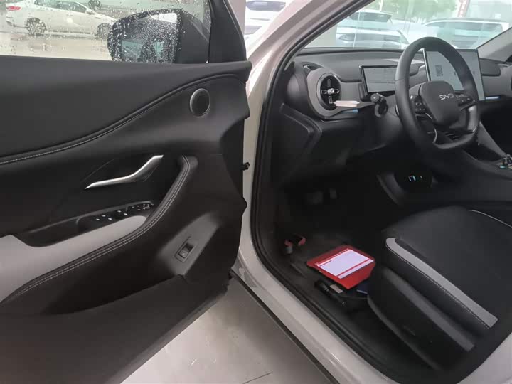 Фото 16 - BYD Sea Lion 05 DM-i Hybrid