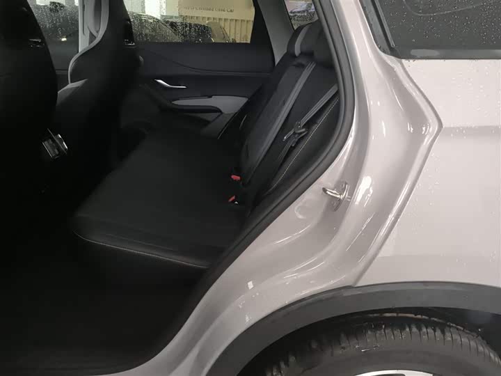 Фото 17 - BYD Sea Lion 05 DM-i Hybrid