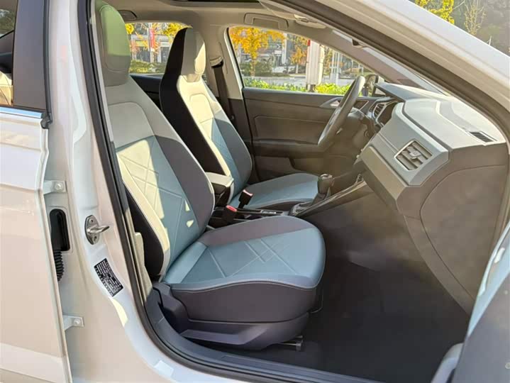 Фото 15 - Volkswagen Lavida