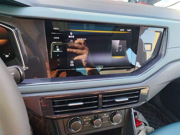 Фото 5 - Volkswagen Lavida