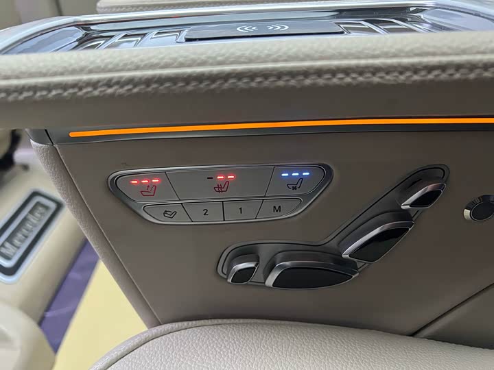 Фото 20 - Mercedes-Benz V-Class