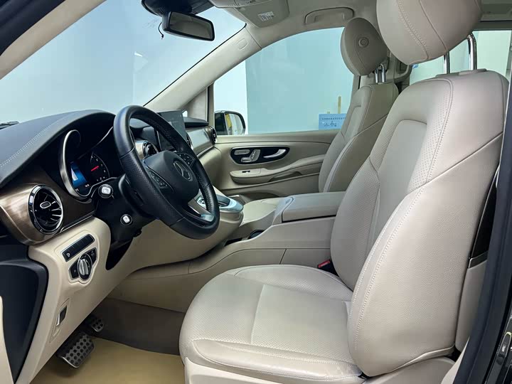 Фото 4 - Mercedes-Benz V-Class