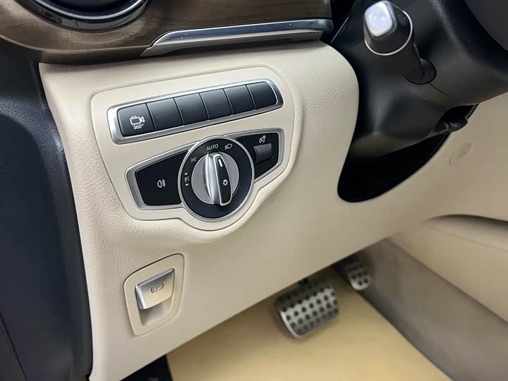 Фото 6 - Mercedes-Benz V-Class