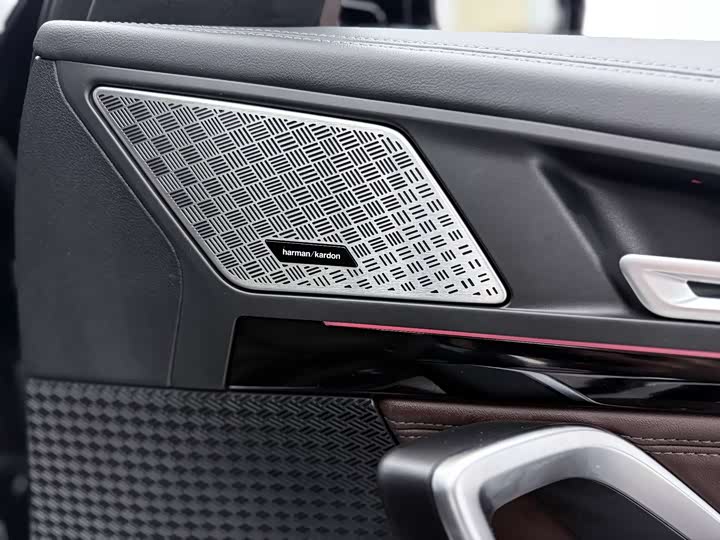 Фото 11 - BMW X1