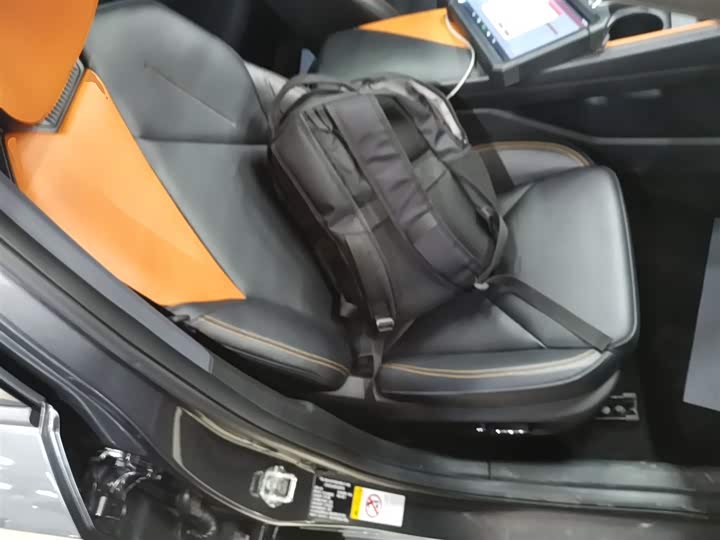 Фото 25 - Changan UNI-V Hybrid