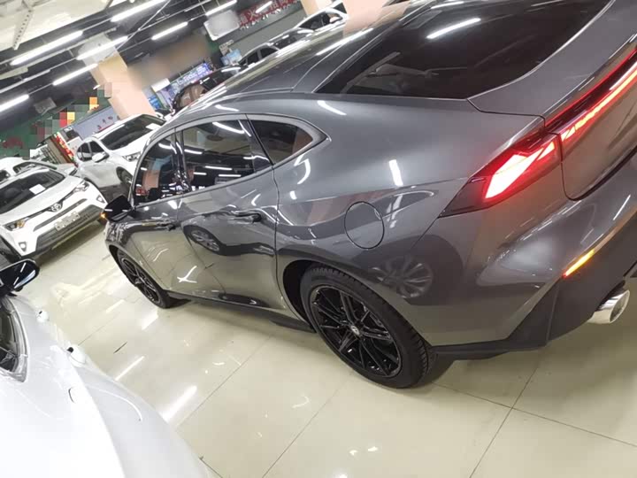 Фото 5 - Changan UNI-V Hybrid