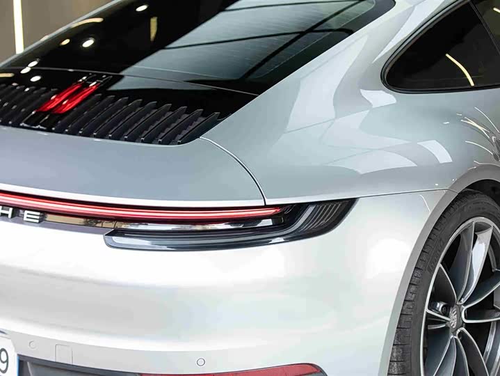 Фото 8 - Porsche 911