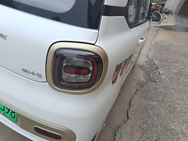 Фото 8 - Bestune Pony