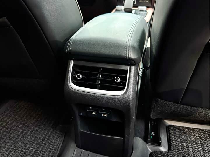 Фото 20 - Tank 300