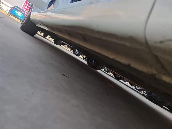 Фото 21 - Bestune B70