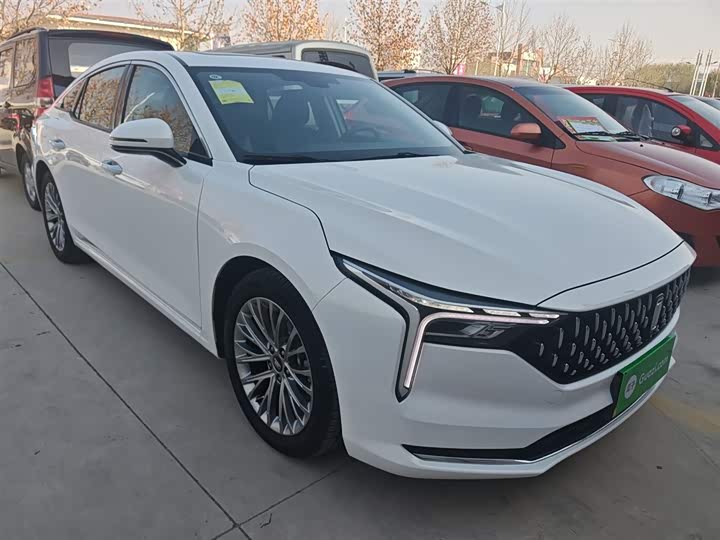 Фото 4 - Bestune B70