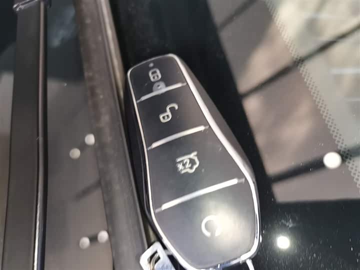 Фото 11 - BYD Sea Lion 05 DM-i Hybrid