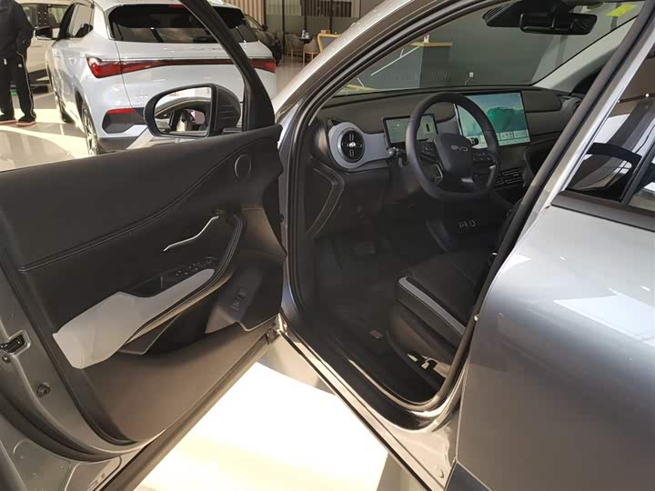 Фото 13 - BYD Sea Lion 05 DM-i Hybrid