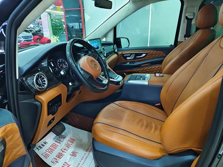 Фото 4 - Mercedes-Benz Vito