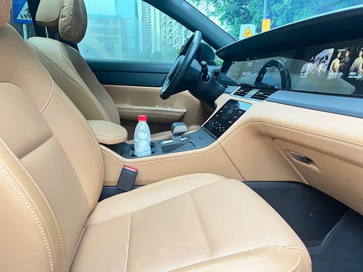 Фото 6 - LiXiang One