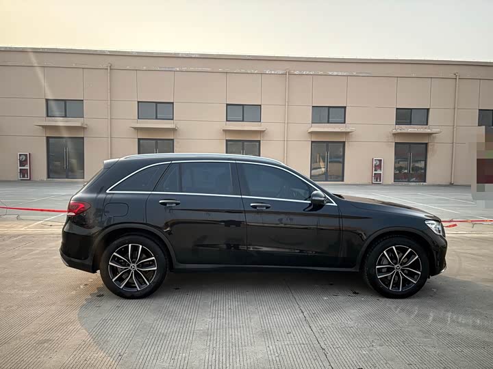 Фото 9 - Mercedes-Benz GLC-Class