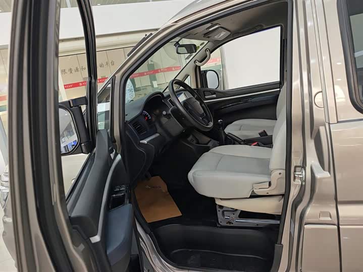 Фото 9 - Dongfeng Forthing Lingzhi M5