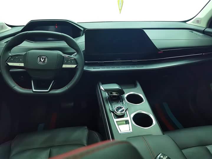 Фото 10 - Changan CS55 Plus