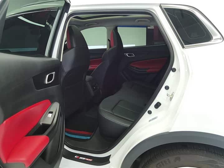 Фото 11 - Changan CS55 Plus