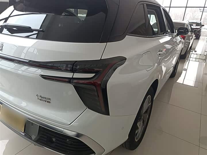 Фото 8 - Hongqi HS3