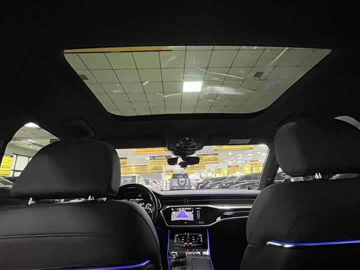 Фото 13 - Audi A6L