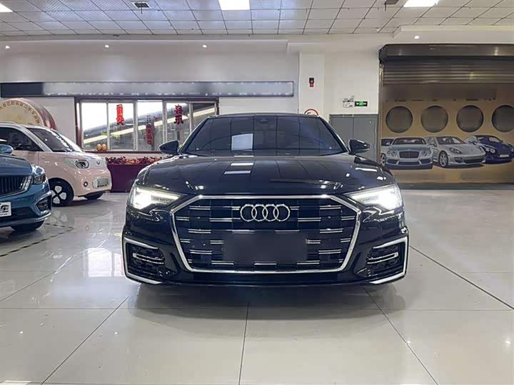Фото 5 - Audi A6L