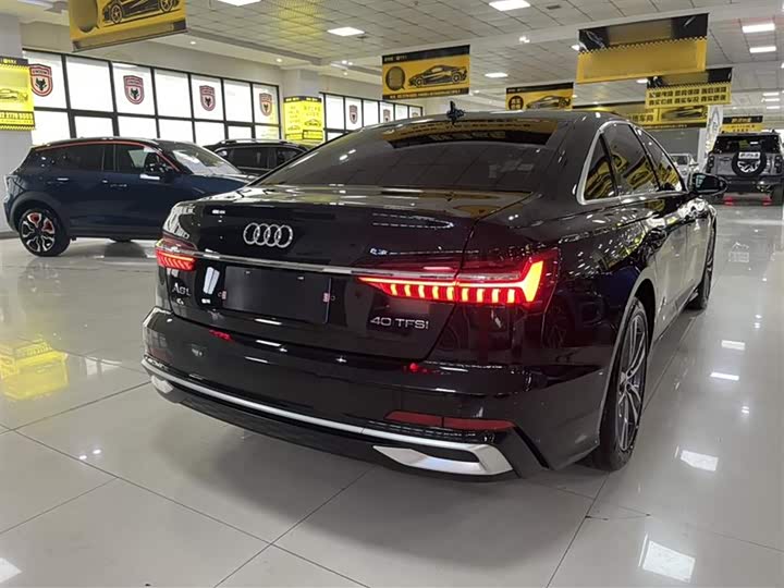 Фото 9 - Audi A6L